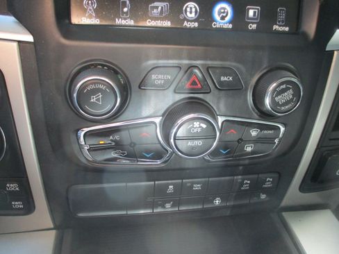 Used 2017 RAM 1500 Big Horn AWD/4WD image 13