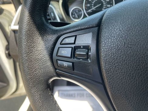 Used 2018 BMW 320i xDrive Sedan AWD/4WD image 16