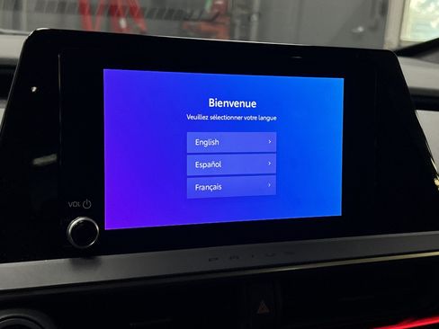 Used 2024 Toyota Prius Prime FWD image 22