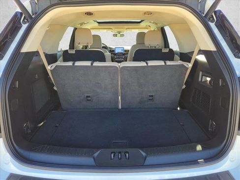 Used 2022 Ford Explorer Limited w/ Equipment Group 301A image 6