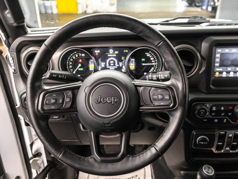 Used 2023 Jeep Wrangler Unlimited w/ Cold Weather Group AWD/4WD image 24