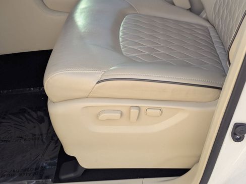 Certified 2024 INFINITI QX80 Sensory image 21