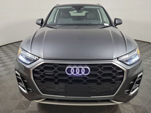 Used 2023 Audi Q5 e Prestige w/ Prestige Package AWD/4WD image 2
