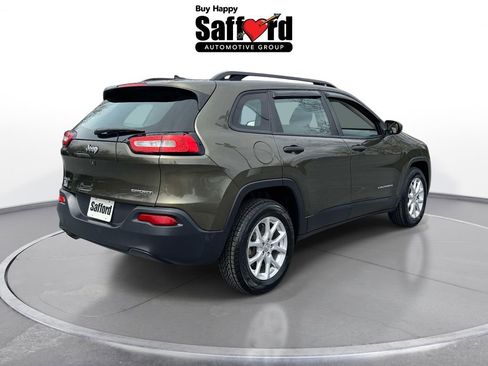 Used 2015 Jeep Cherokee Sport w/ Cold Weather Group image 9