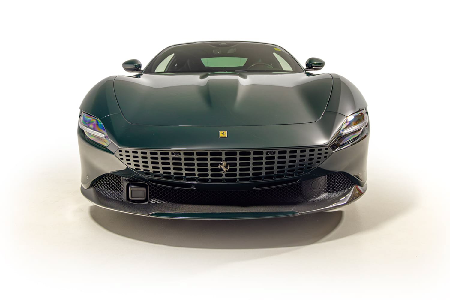 Used 2021 Ferrari Roma RWD image 4