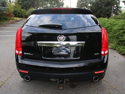 Used 2016 Cadillac SRX Luxury w/ Driver Awareness Package AWD/4WD image 11