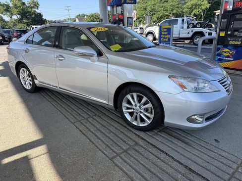 Used 2011 Lexus ES 350 FWD image 1