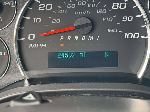 Used 2025 Chevrolet Express 2500 Extended w/ Driver Convenience Package RWD image 26