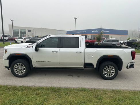 Used 2021 GMC Sierra 2500 Denali w/ Denali Ultimate Package AWD/4WD image 9