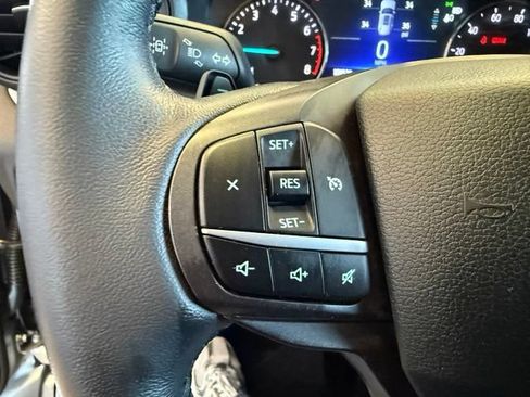 Used 2020 Ford Explorer XLT AWD/4WD image 18