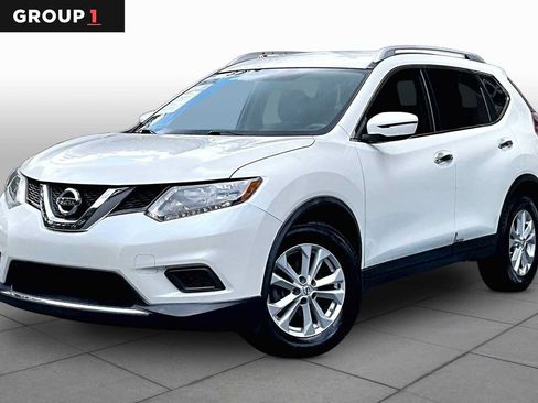 Used 2016 Nissan Rogue SV FWD image 1