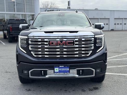 Used 2025 GMC Sierra 1500 Denali image 9