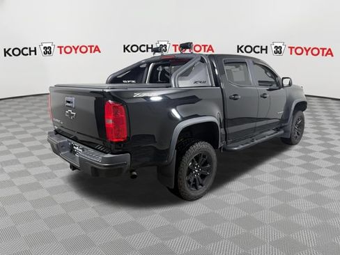Used 2019 Chevrolet Colorado ZR2 w/ ZR2 Midnight Special Edition AWD/4WD image 8