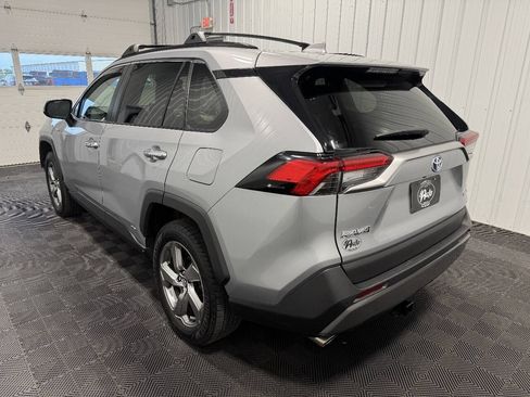Used 2020 Toyota RAV4 Limited AWD/4WD image 4