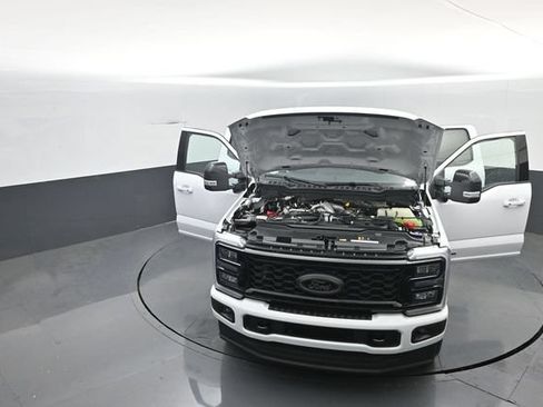 New 2026 Ford F250 Lariat w/ Black Appearance Package AWD/4WD image 41