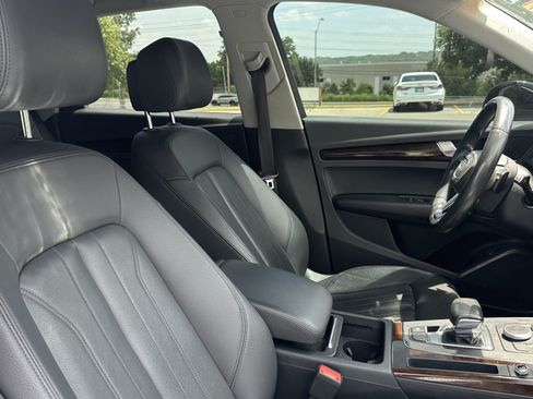 Used 2019 Audi Q5 2.0T Premium AWD/4WD image 33