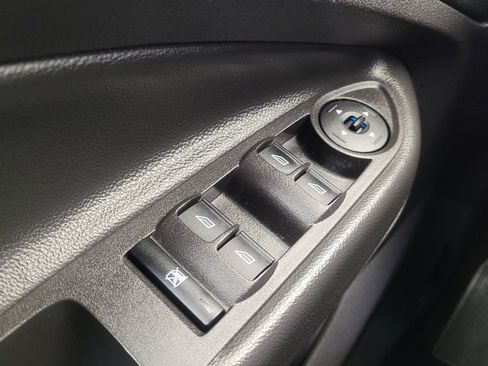 Used 2015 Ford Escape SE image 27