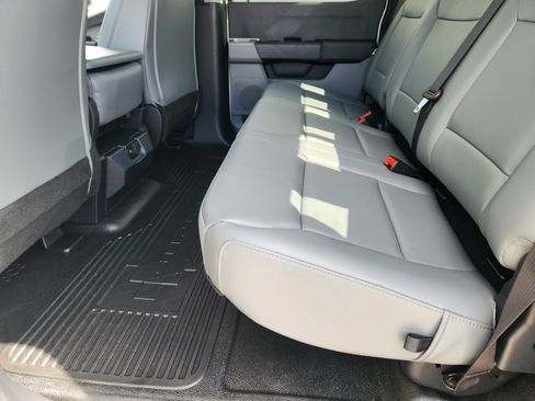 New 2026 Ford F250 XL AWD/4WD image 19