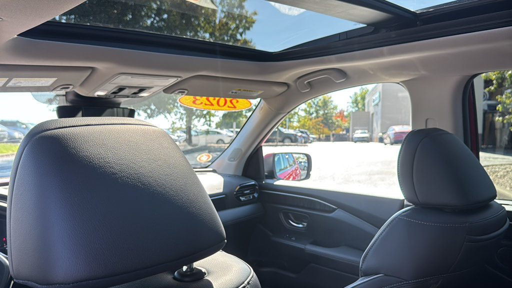 Certified 2023 Honda Pilot Elite image 31
