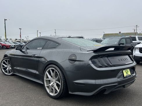 Used 2019 Ford Mustang Coupe image 4