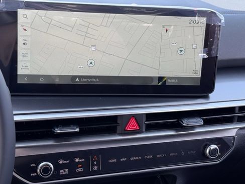 New 2025 Kia Sorento S image 12