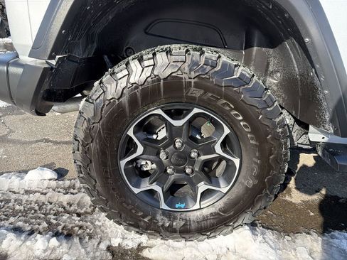 Used 2023 Jeep Wrangler Unlimited Rubicon 4xe w/ Cold Weather Group image 32