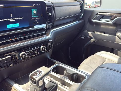 Used 2025 Chevrolet Silverado 1500 RST AWD/4WD image 19