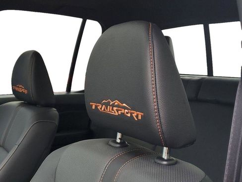 Used 2025 Honda Ridgeline TrailSport image 8