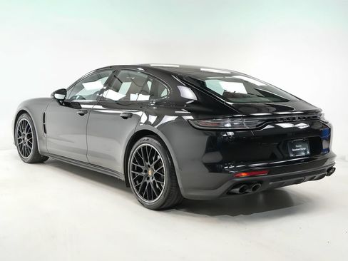 Certified 2023 Porsche Panamera 4 Platinum Edition AWD/4WD image 3