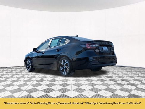 Used 2025 Subaru Legacy Premium image 11