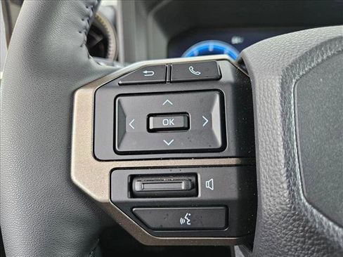 Used 2025 Toyota Land Cruiser w/ Premium Package AWD/4WD image 17