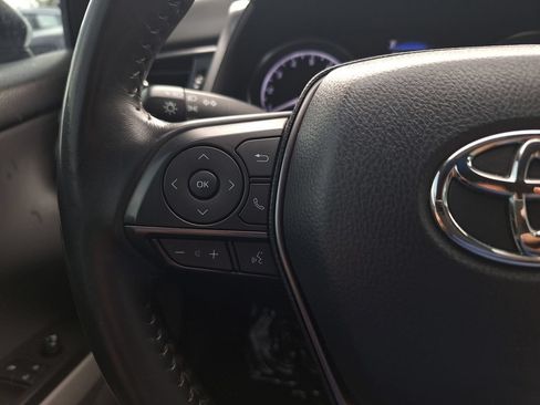 Used 2023 Toyota Camry SE FWD image 16