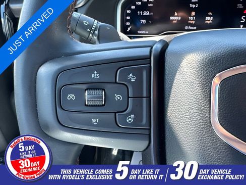 Used 2023 GMC Sierra 1500 AT4 w/ Technology Package AWD/4WD image 8
