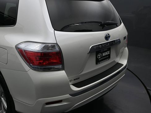 Used 2012 Toyota Highlander Limited image 21
