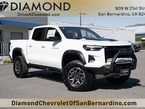 New 2026 Chevrolet Colorado ZR2 w/ Off-Road Front Bumper Package image 1