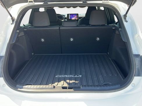 Used 2025 Toyota Corolla SE FWD image 9