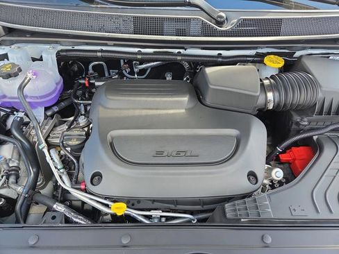 New 2026 Chrysler Pacifica Select image 40