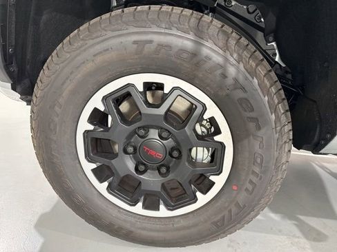 New 2025 Toyota Tacoma TRD Off-Road image 13