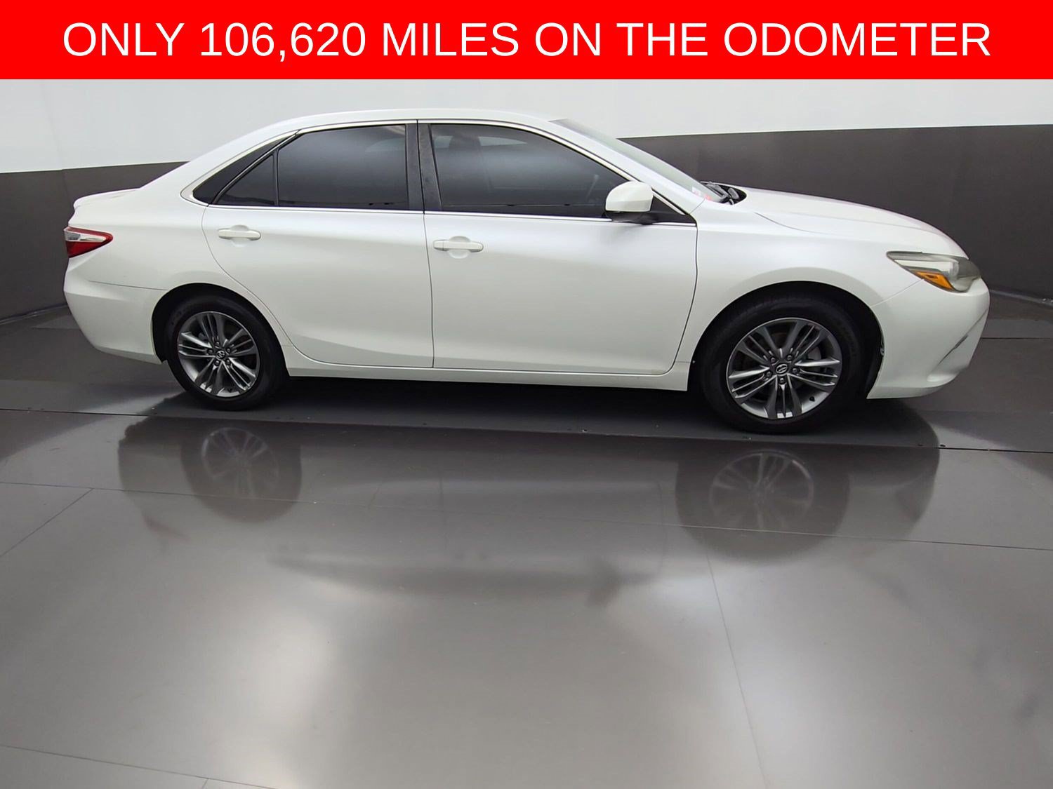 Used 2017 Toyota Camry SE FWD image 11