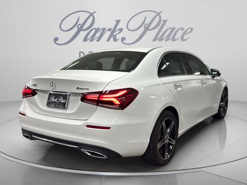 Certified 2022 Mercedes-Benz A 220 4MATIC image 5