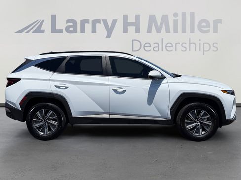 Used 2024 Hyundai Tucson Blue AWD/4WD image 6