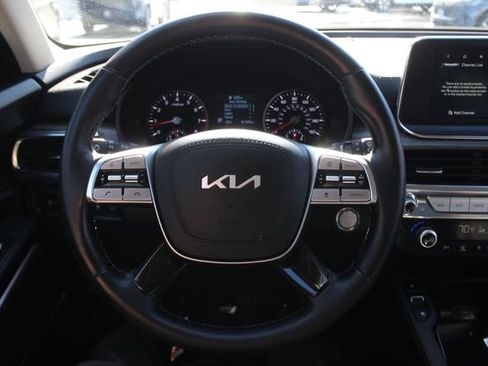 Used 2022 Kia Telluride EX w/ EX Premium Package image 15