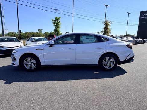 New 2026 Hyundai Sonata SE FWD image 6
