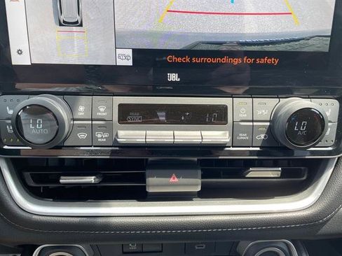 Used 2024 Toyota Grand Highlander Limited image 25