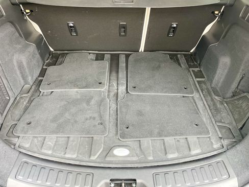 Certified 2025 Land Rover Discovery Sport S AWD/4WD image 34