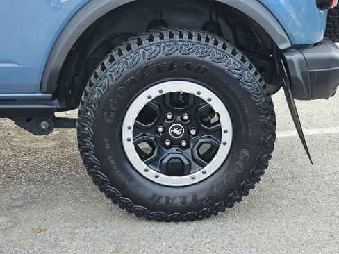 Used 2023 Ford Bronco Badlands AWD/4WD image 9