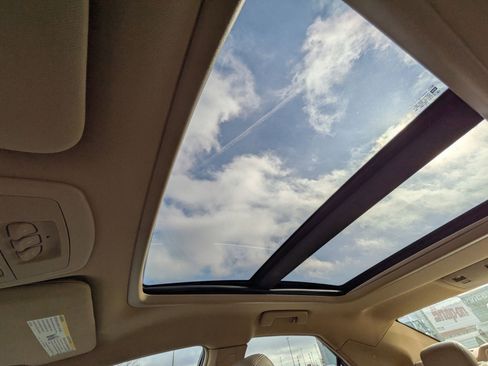 Used 2012 Cadillac CTS Luxury image 17