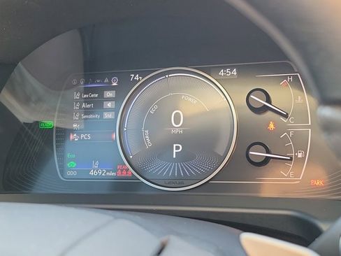 Used 2023 Lexus ES 300h w/ Luxury Package image 26