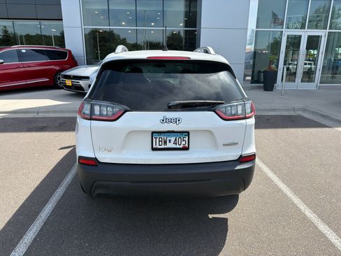 Used 2020 Jeep Cherokee Latitude w/ Cold Weather Group FWD image 8