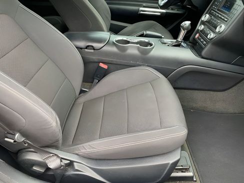 Used 2016 Ford Mustang Convertible w/ Equipment Group 051A image 17